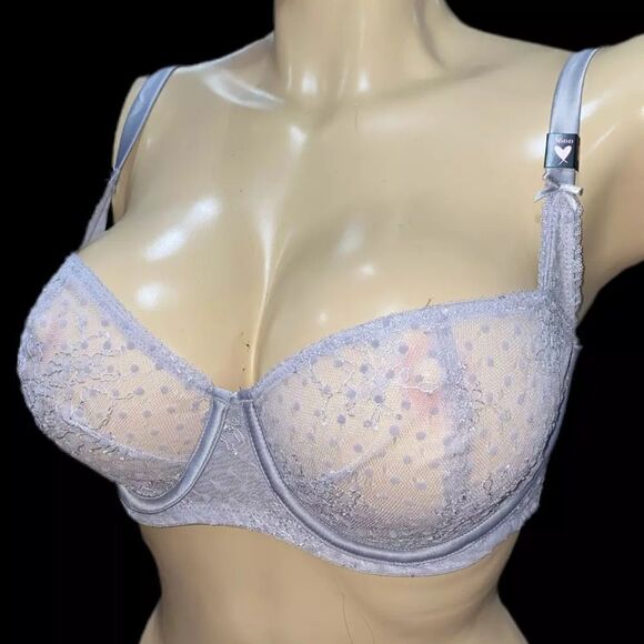 - Victoria’s Secret Dream Angels Polka-dot Mesh Unlined Balconett bra gray - Picture 1 of 4